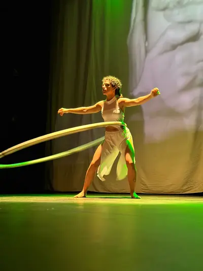 Escena de fuerza y equilibrio en Guerreras.